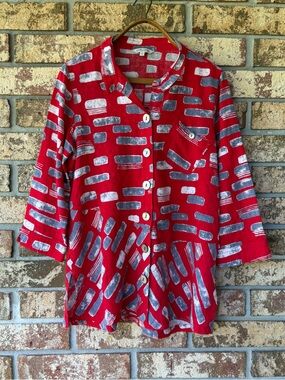 John Mark Top Women’s Size Medium Red Abstract Button Down Tunic Excellent!